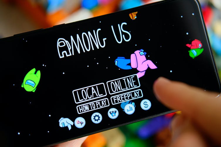Among US game on mobile phone